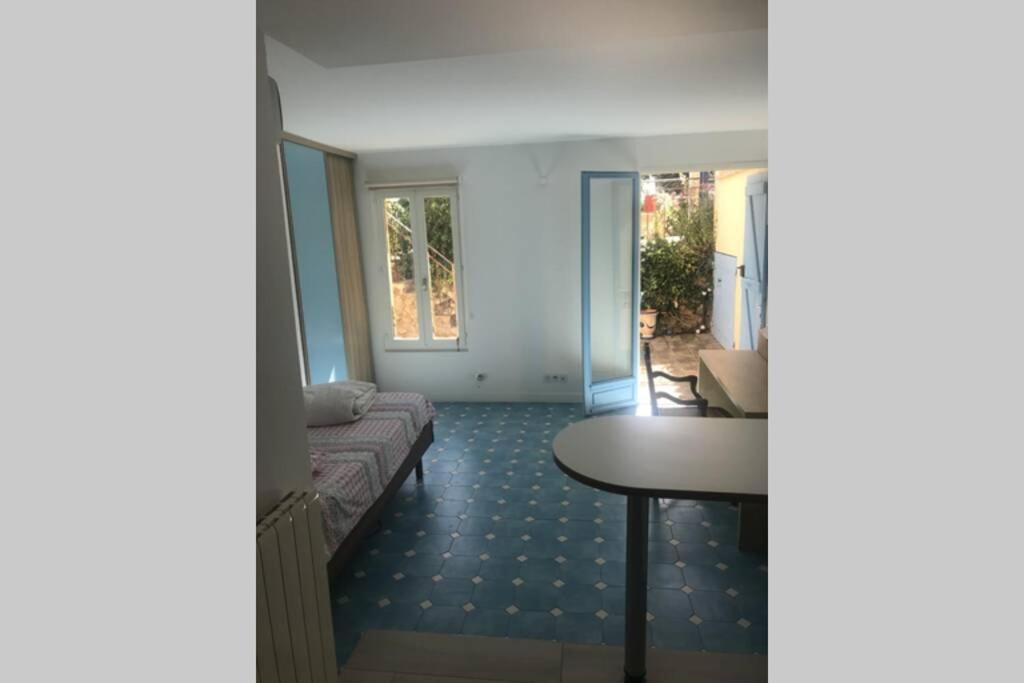 Joli Studio Au Mont St Clair Avec Vue Sur La Mer Apartman Sète Kültér fotó